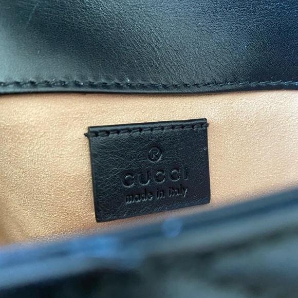 ✨IMMACULATE PRISTINE ✨ 💯% AUTHENTIC GG Marmont matelassé leather super mini bag - Picture 5 of 7